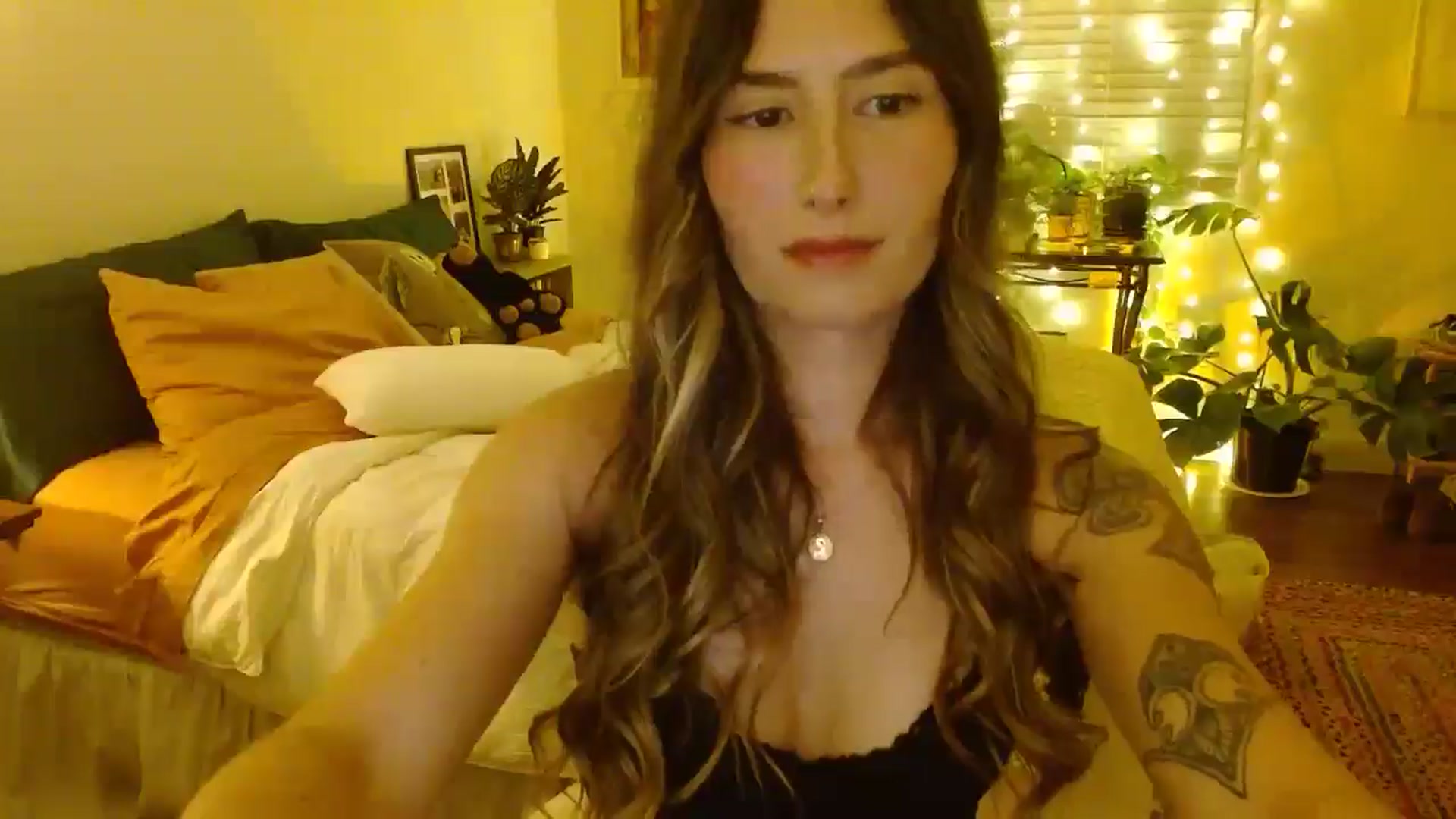 honey28 video thumbnail