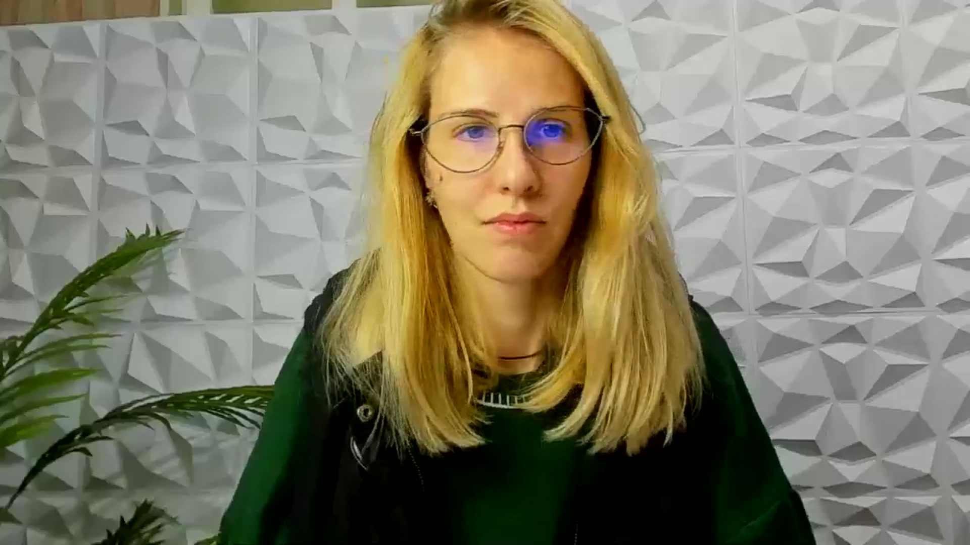 EmmaKriss video thumbnail