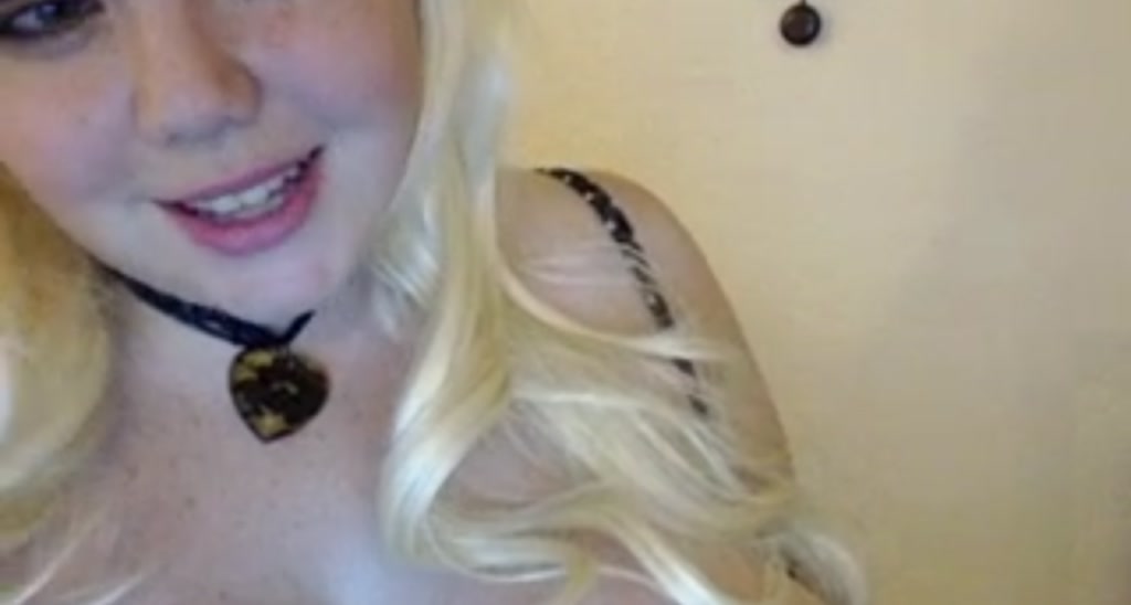 The_Busty_Pie video thumbnail