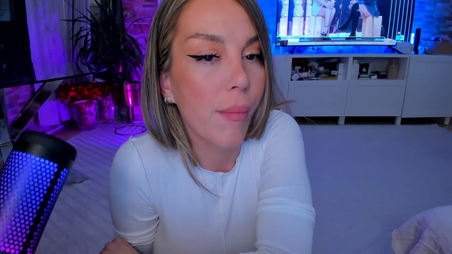 Alesia_ video thumbnail