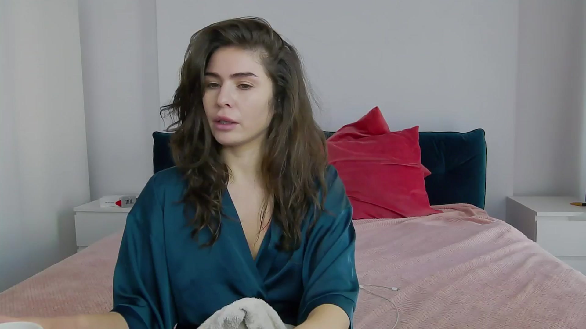 NaiaaBee video thumbnail