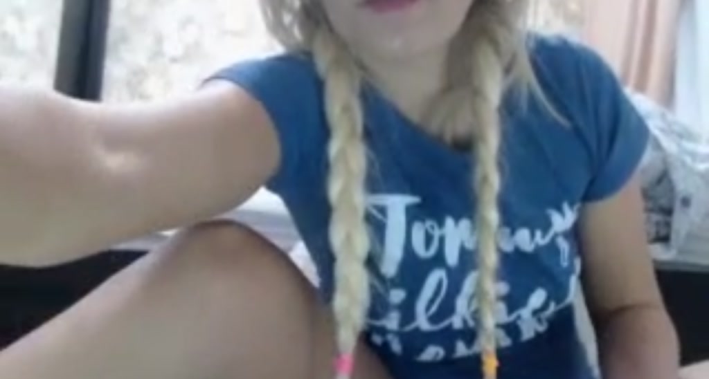 AwesomeBlonde video thumbnail
