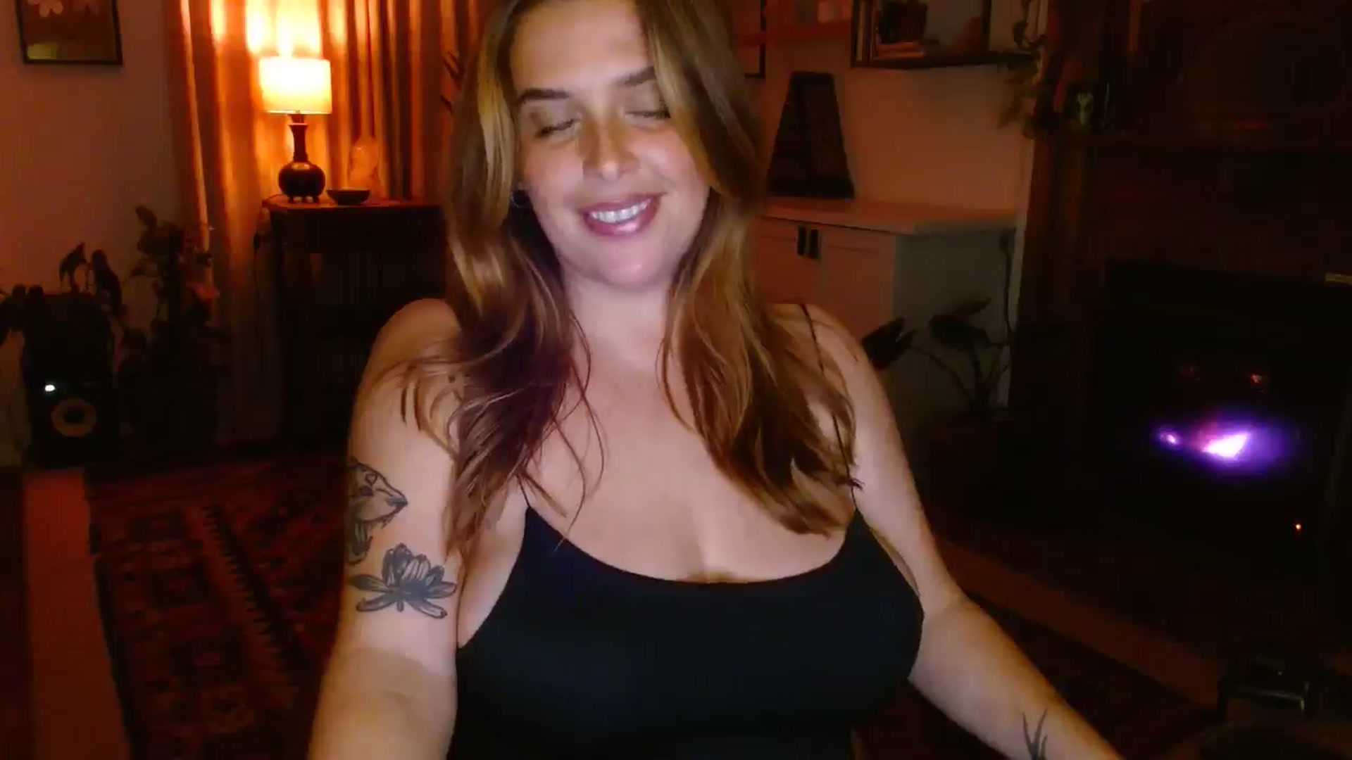 HoneyTits_ video thumbnail