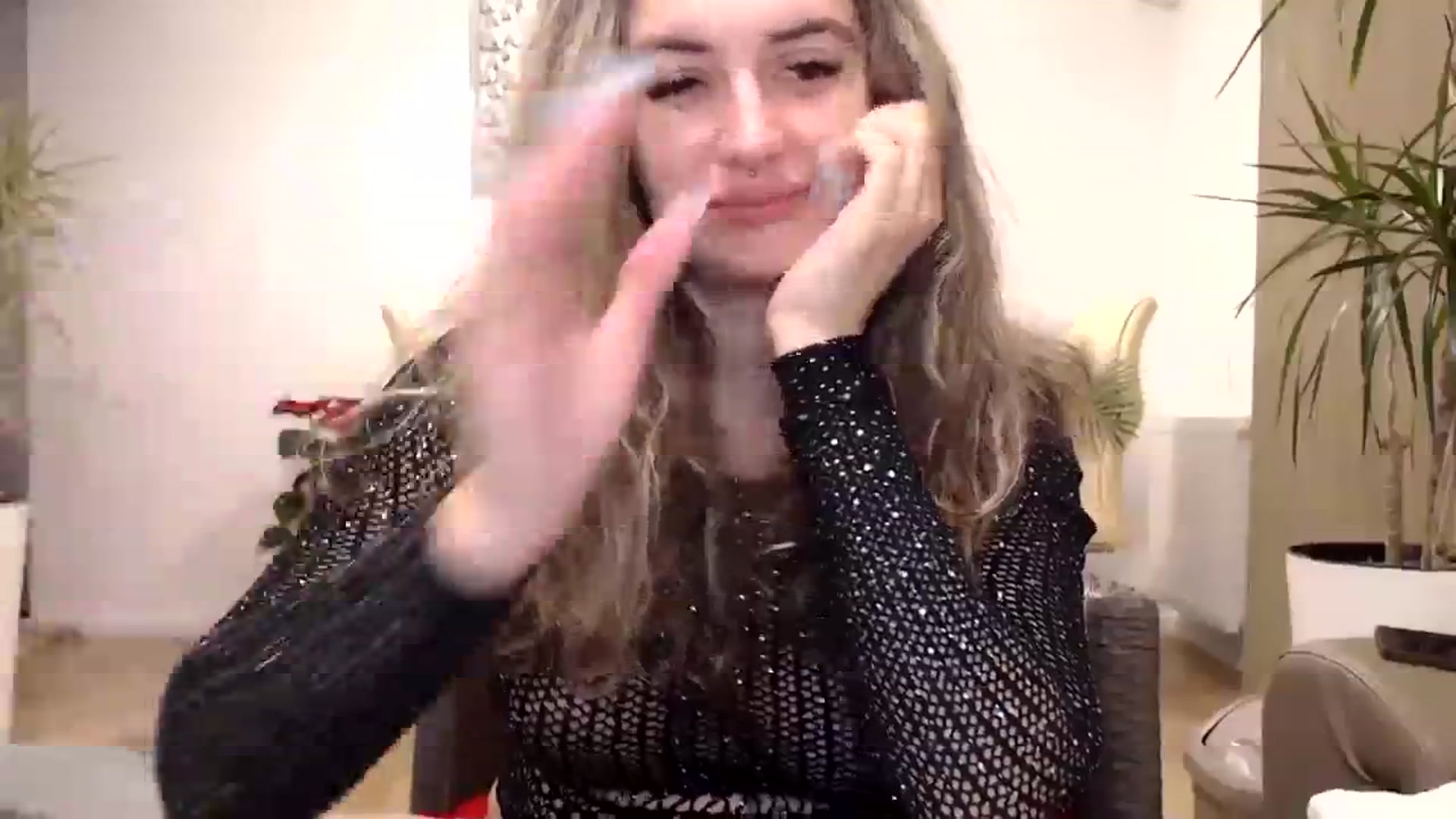 MissDivinna video thumbnail