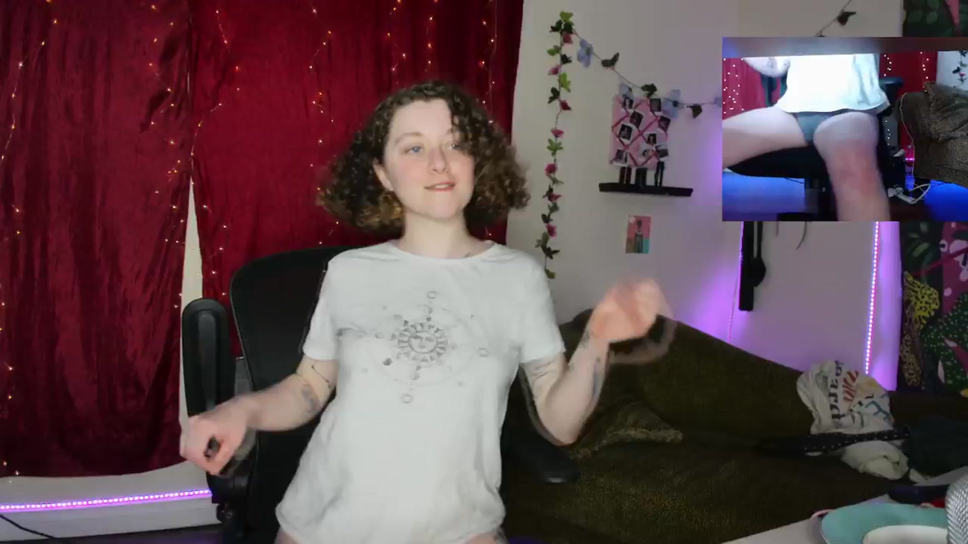 PeachyQueen_ video thumbnail