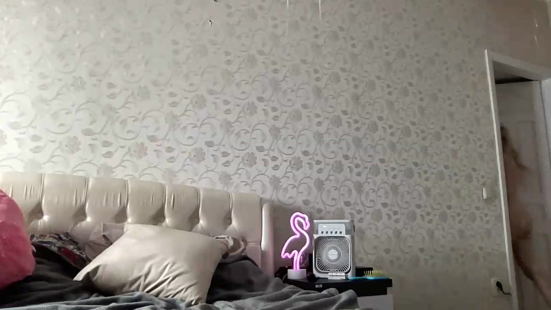 Mira_Satin video thumbnail