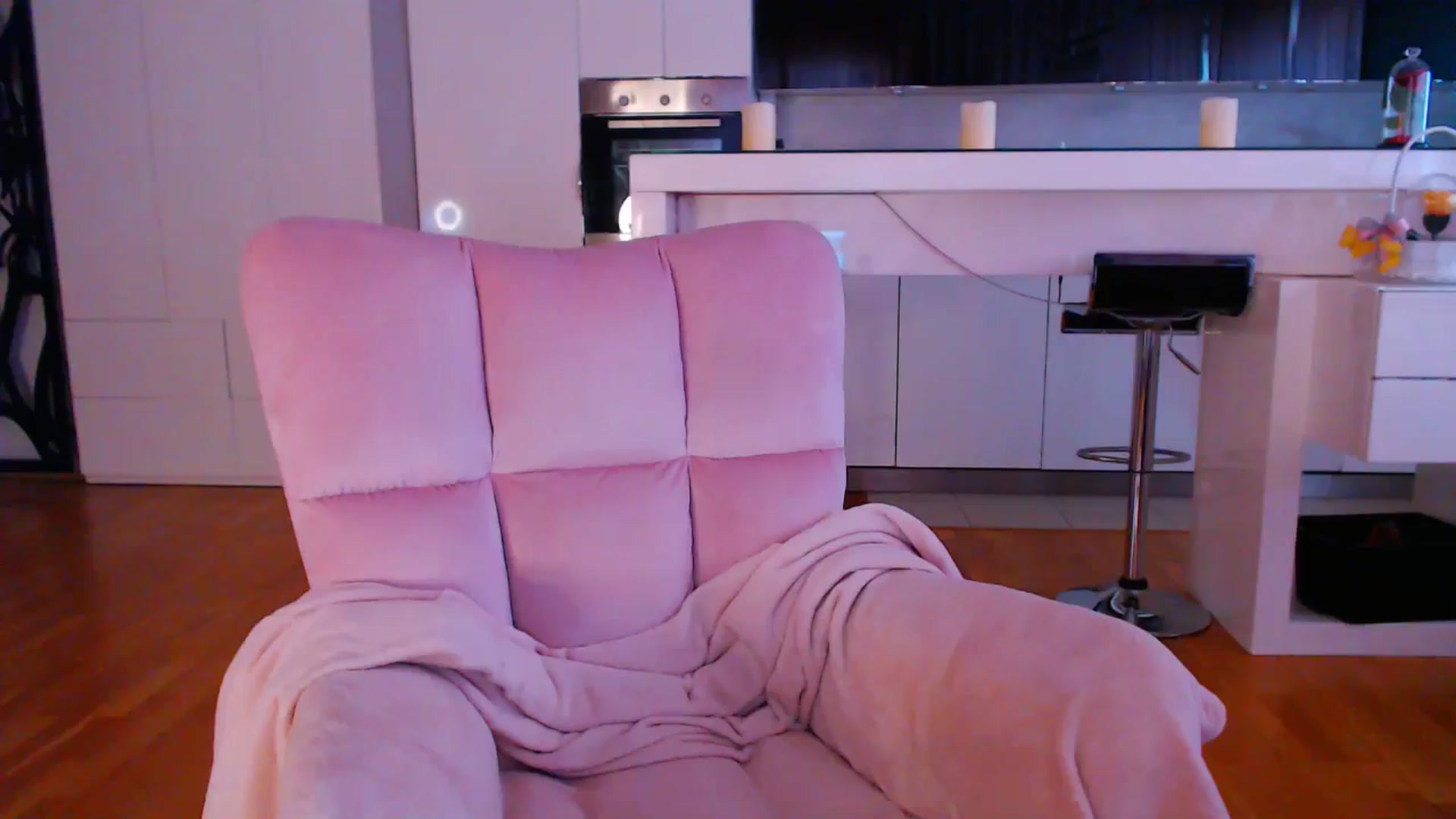 D_y_y video thumbnail