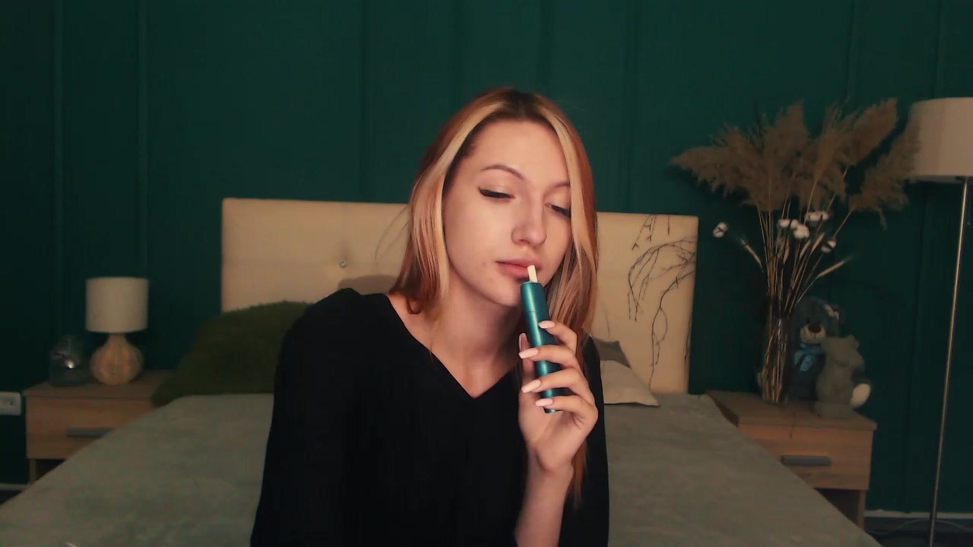 LovelyGin video thumbnail