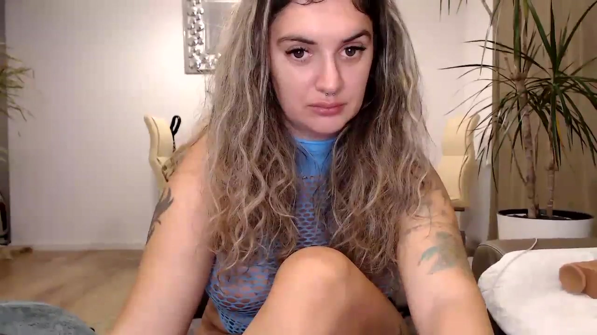 MissDivinna video thumbnail