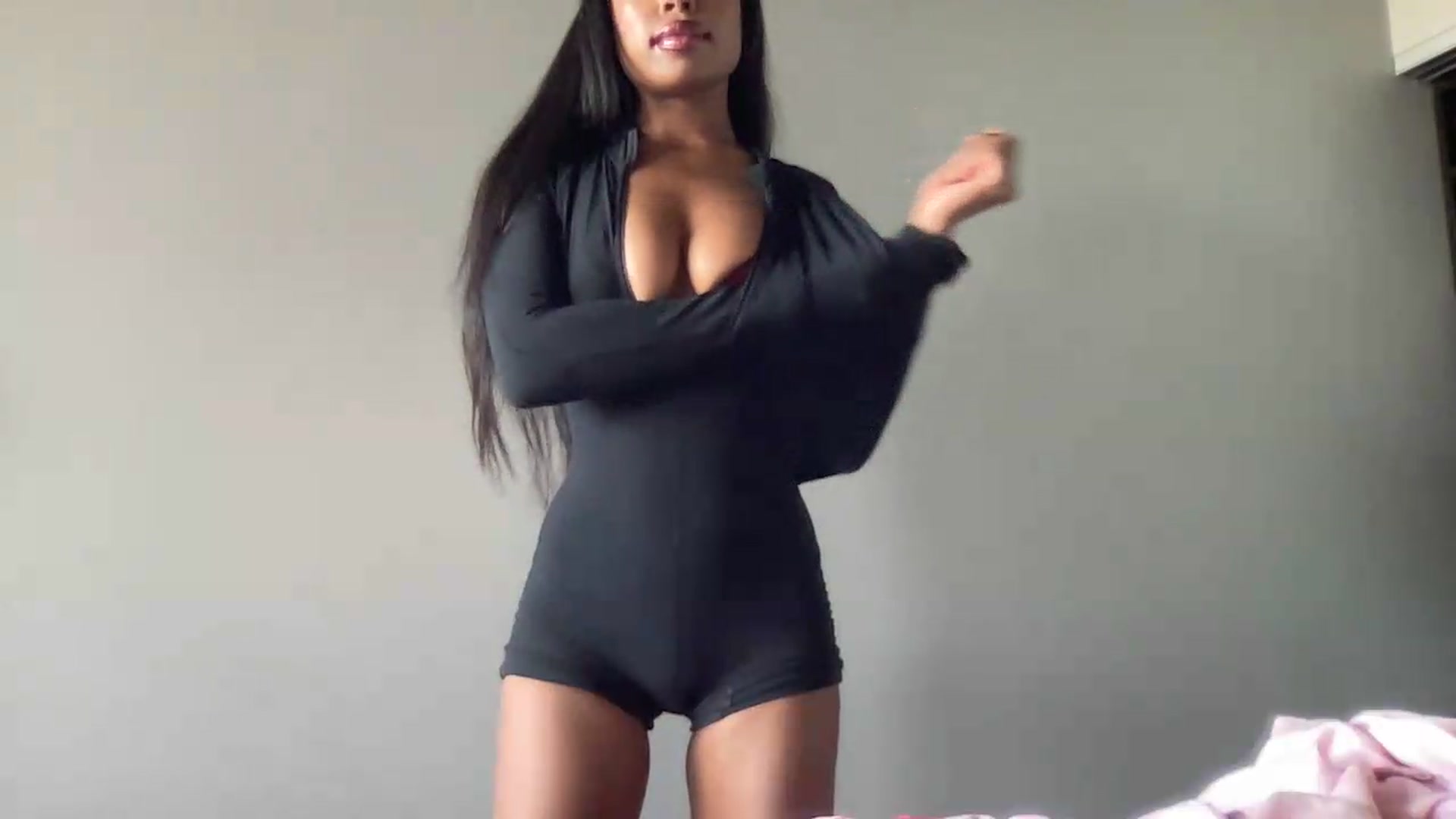 EmiliaBrooks video thumbnail