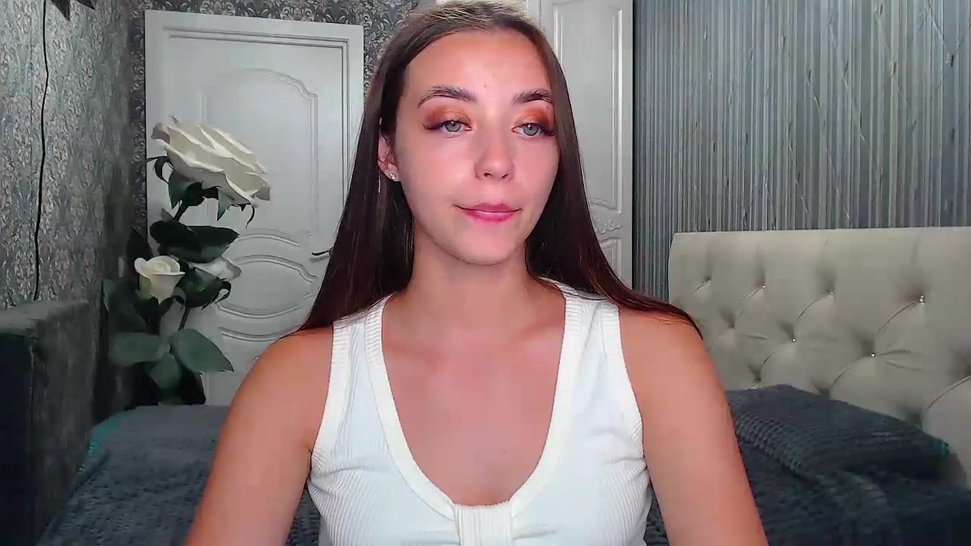 EmeraldLilyyy video thumbnail