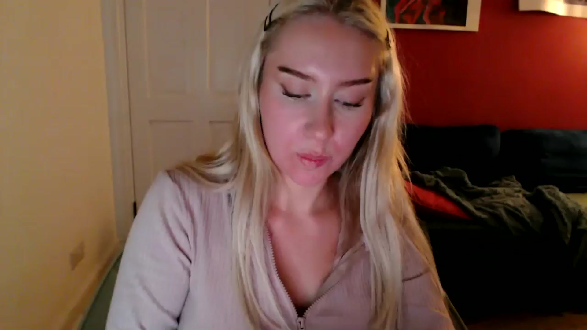 PetiteAvax video thumbnail