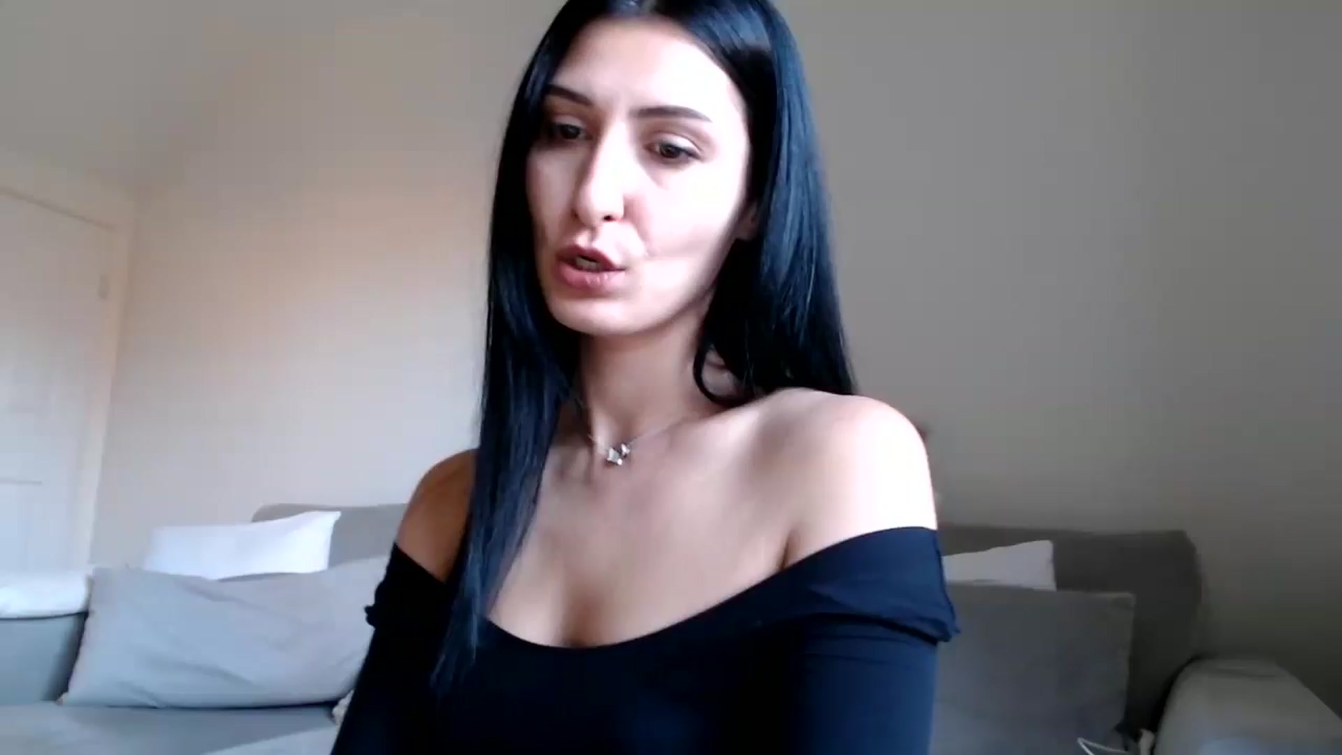 Yara_77 video thumbnail