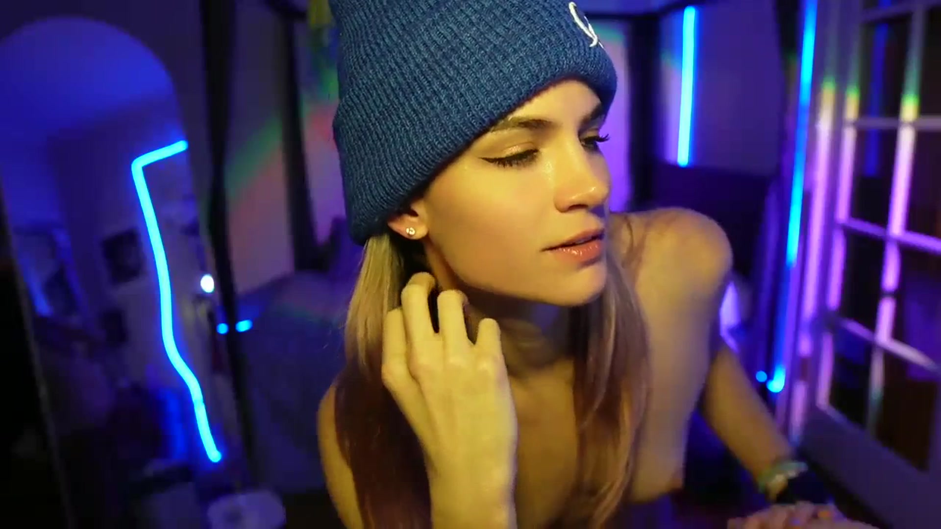 Gia_Hill video thumbnail