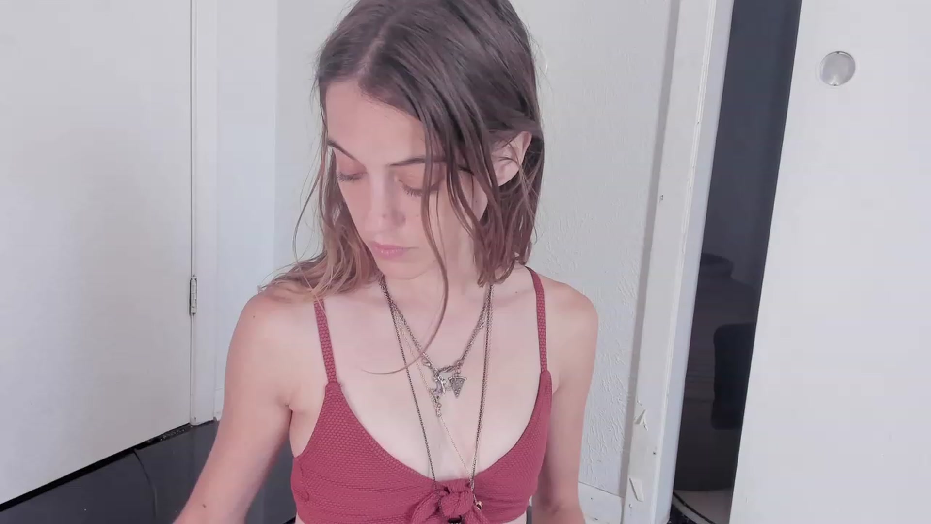 NaomiDee video thumbnail