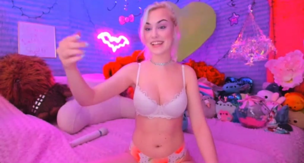 ClaraKitty video thumbnail