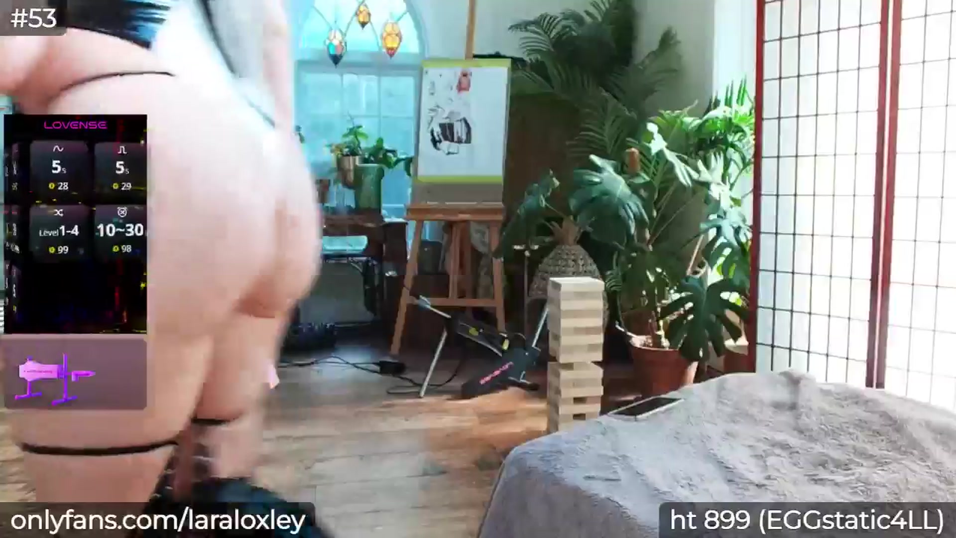 LaraLoxley video thumbnail