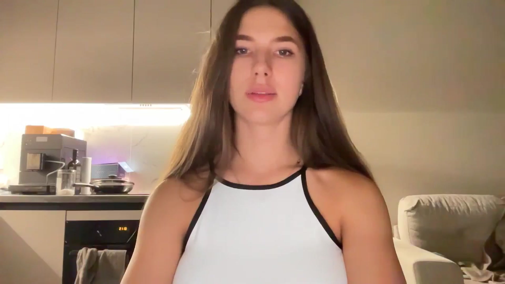 kissfreeze video thumbnail