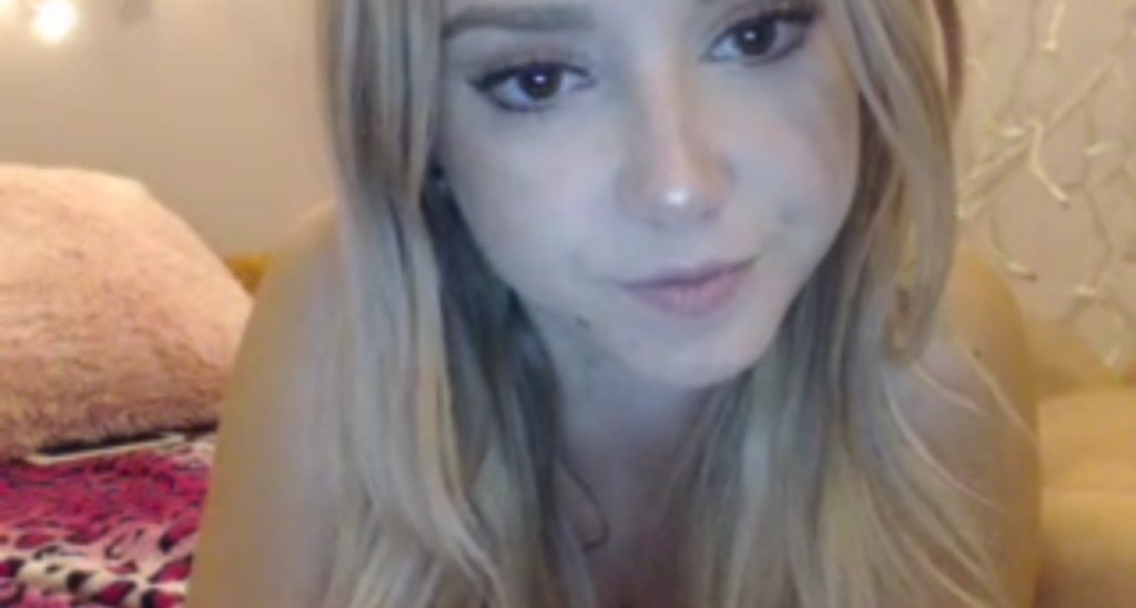 MiniMariah video thumbnail