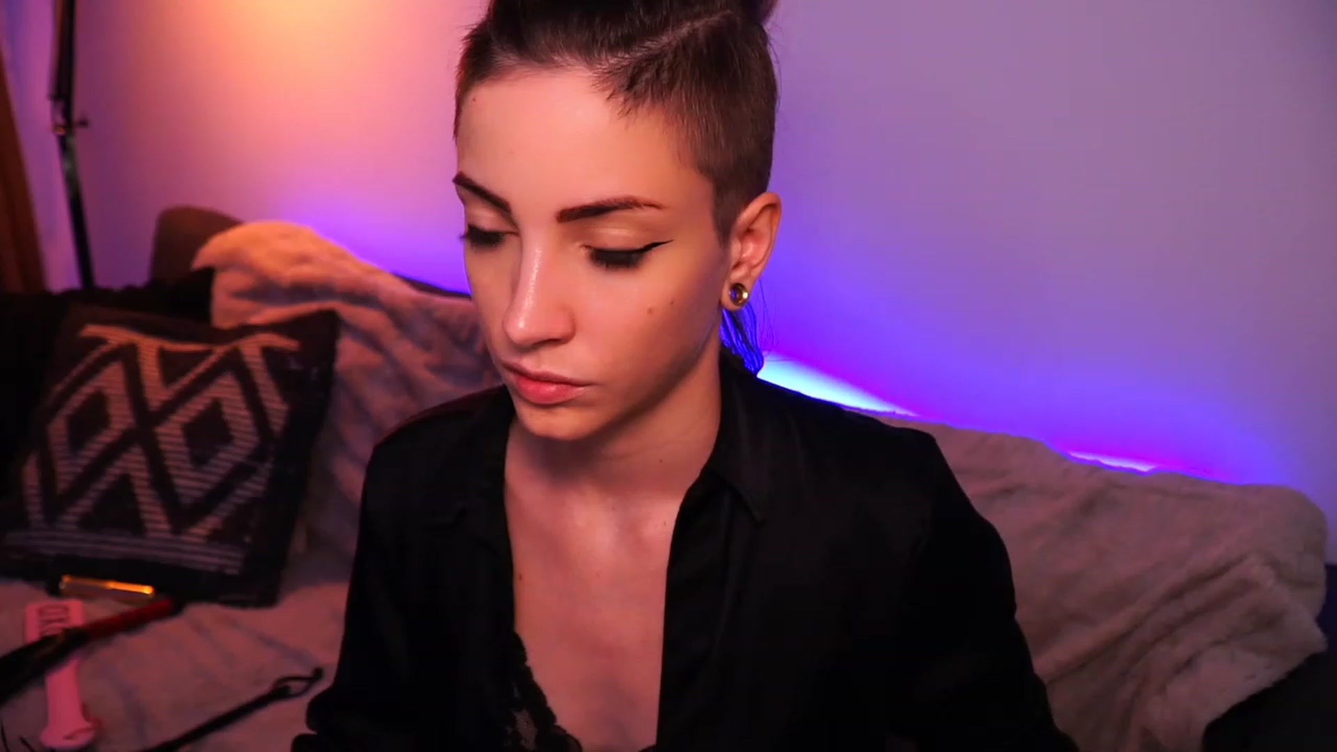 Kend_dall video thumbnail