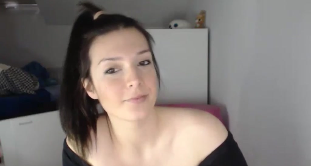 Alessndra video thumbnail