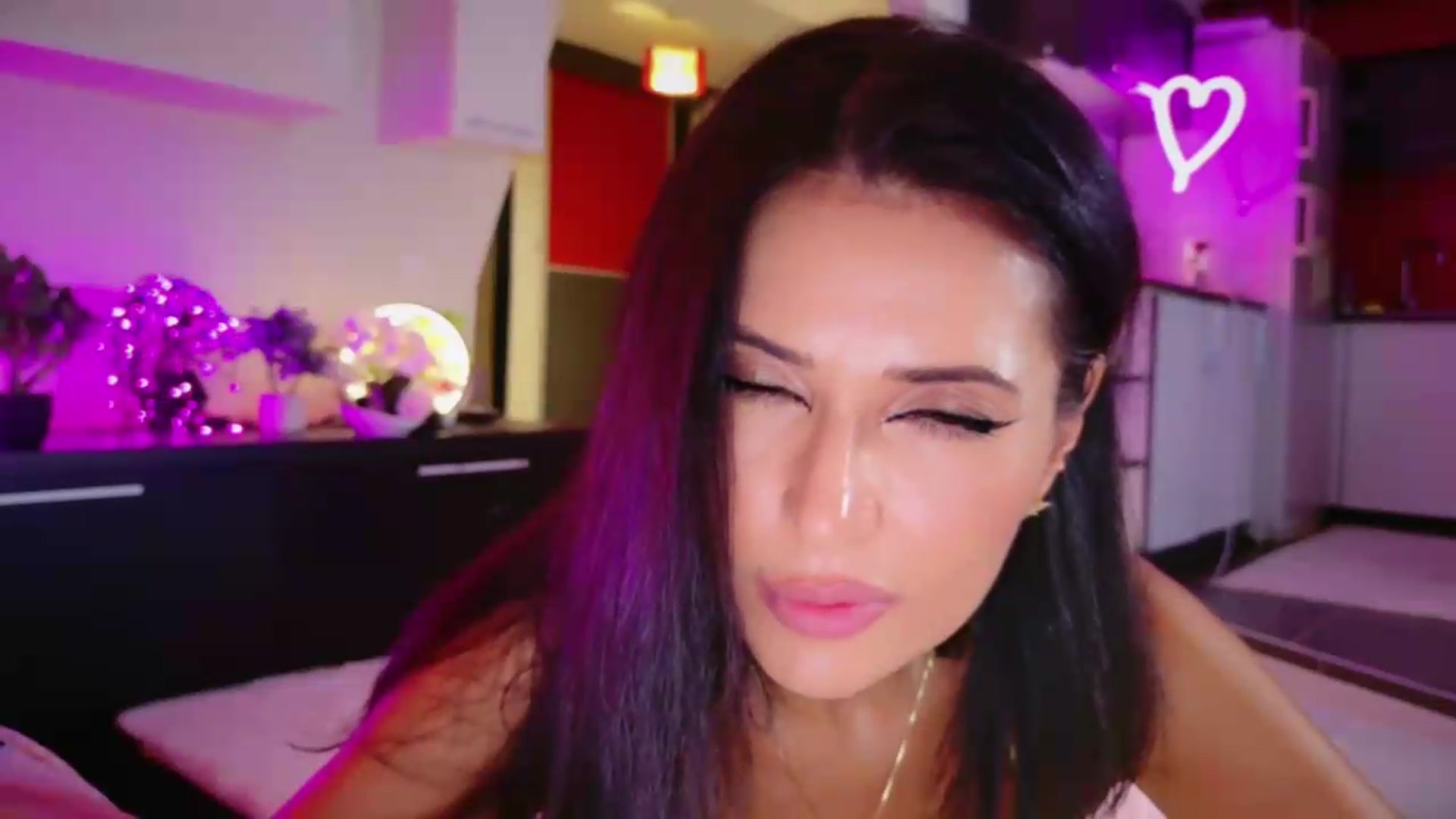 SmileyTinaa video thumbnail