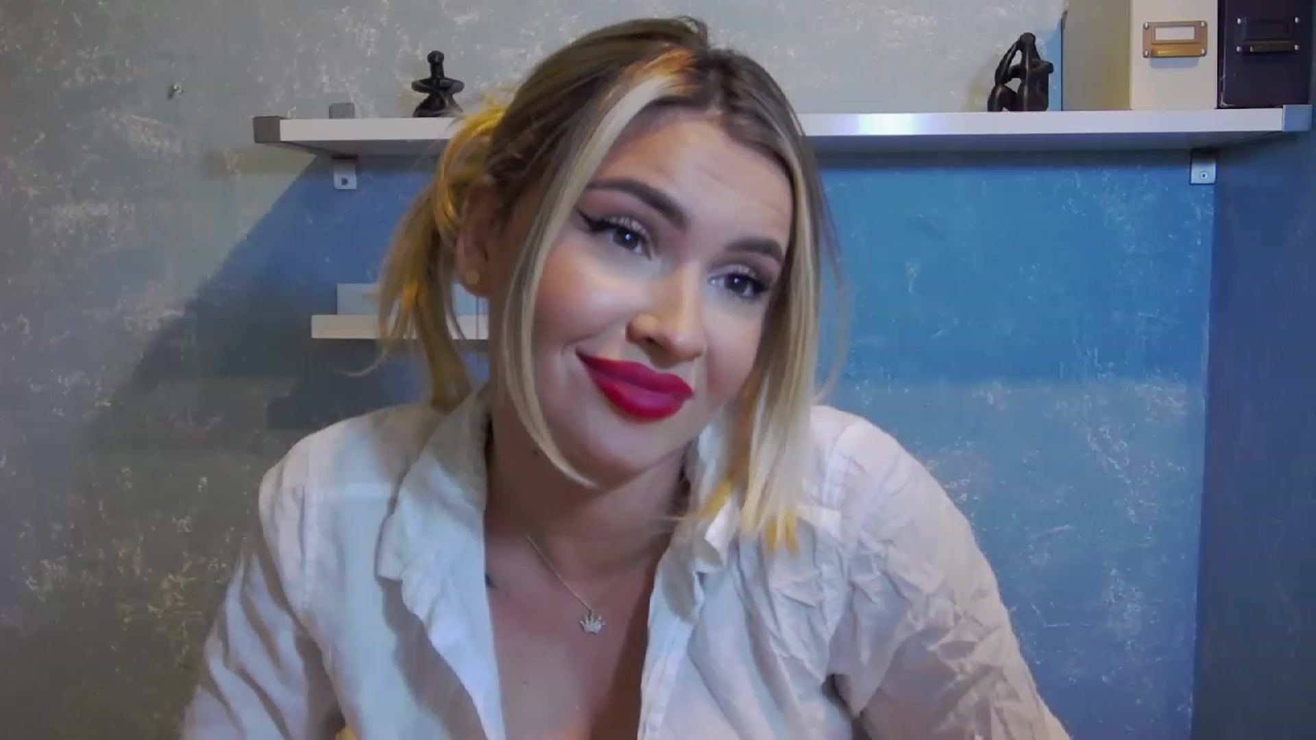 EmilyLax video thumbnail