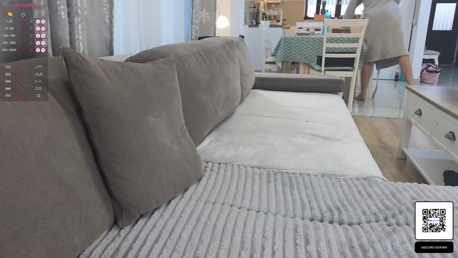 JoanneXOXO video thumbnail