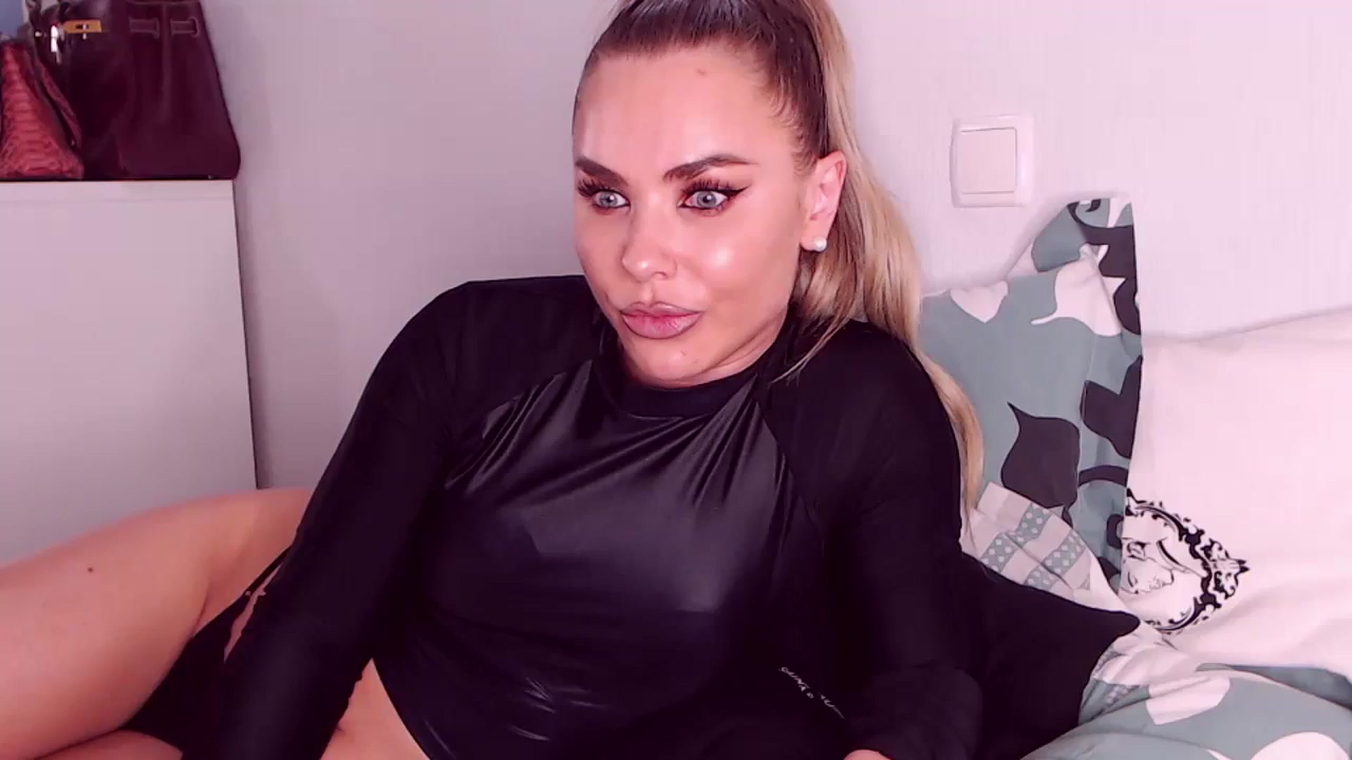 Sona_Bambina video thumbnail
