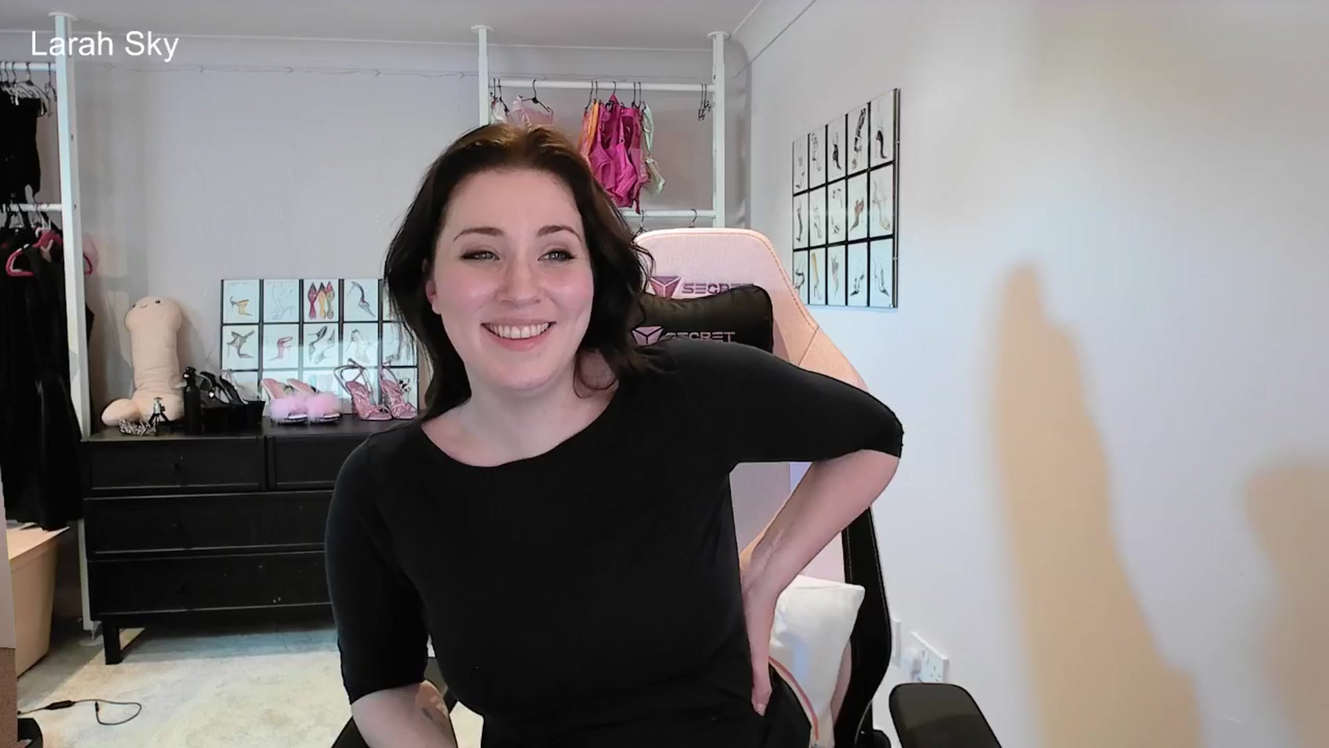 Larah_Sky video thumbnail