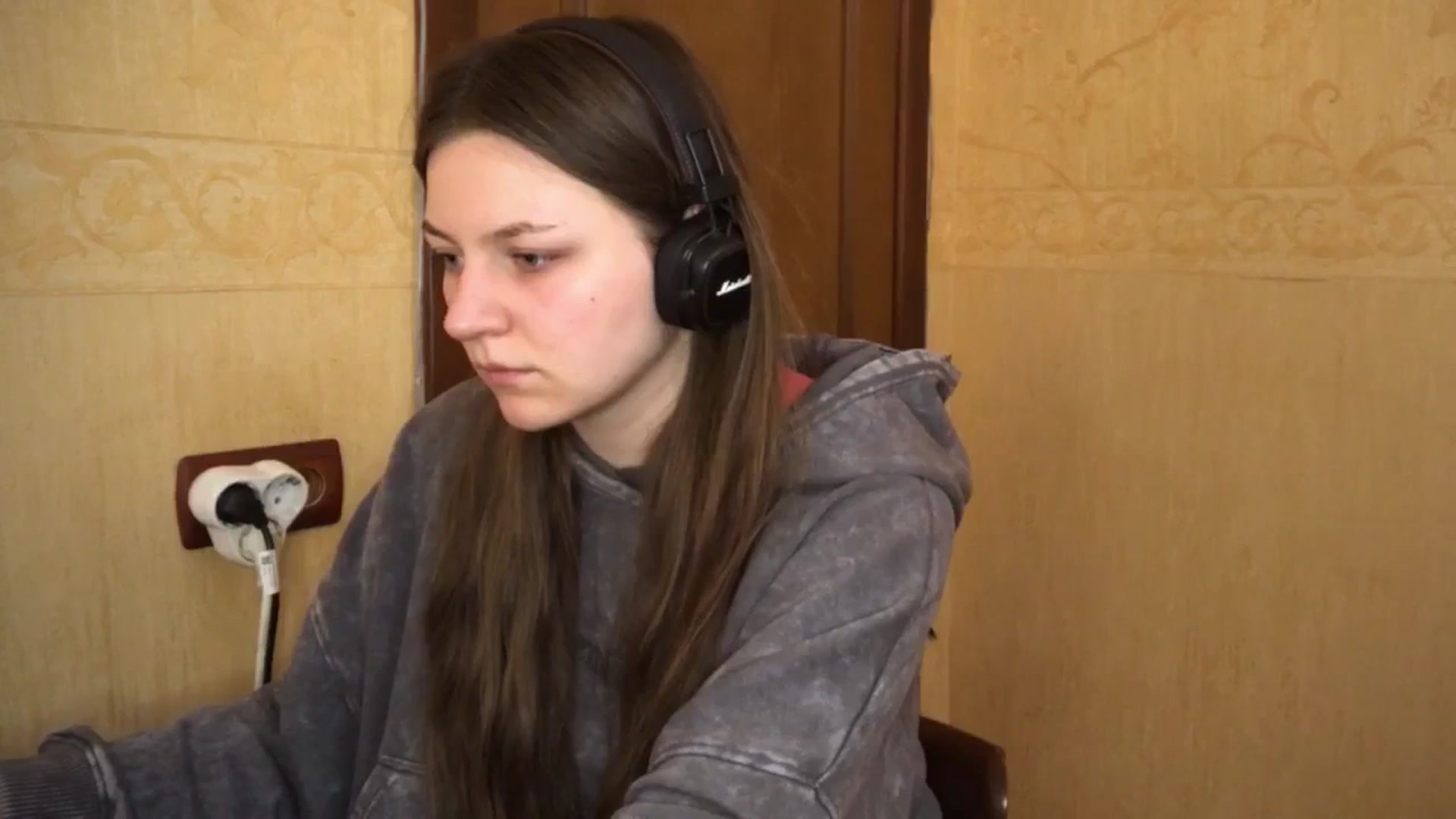 EvaOlive video thumbnail