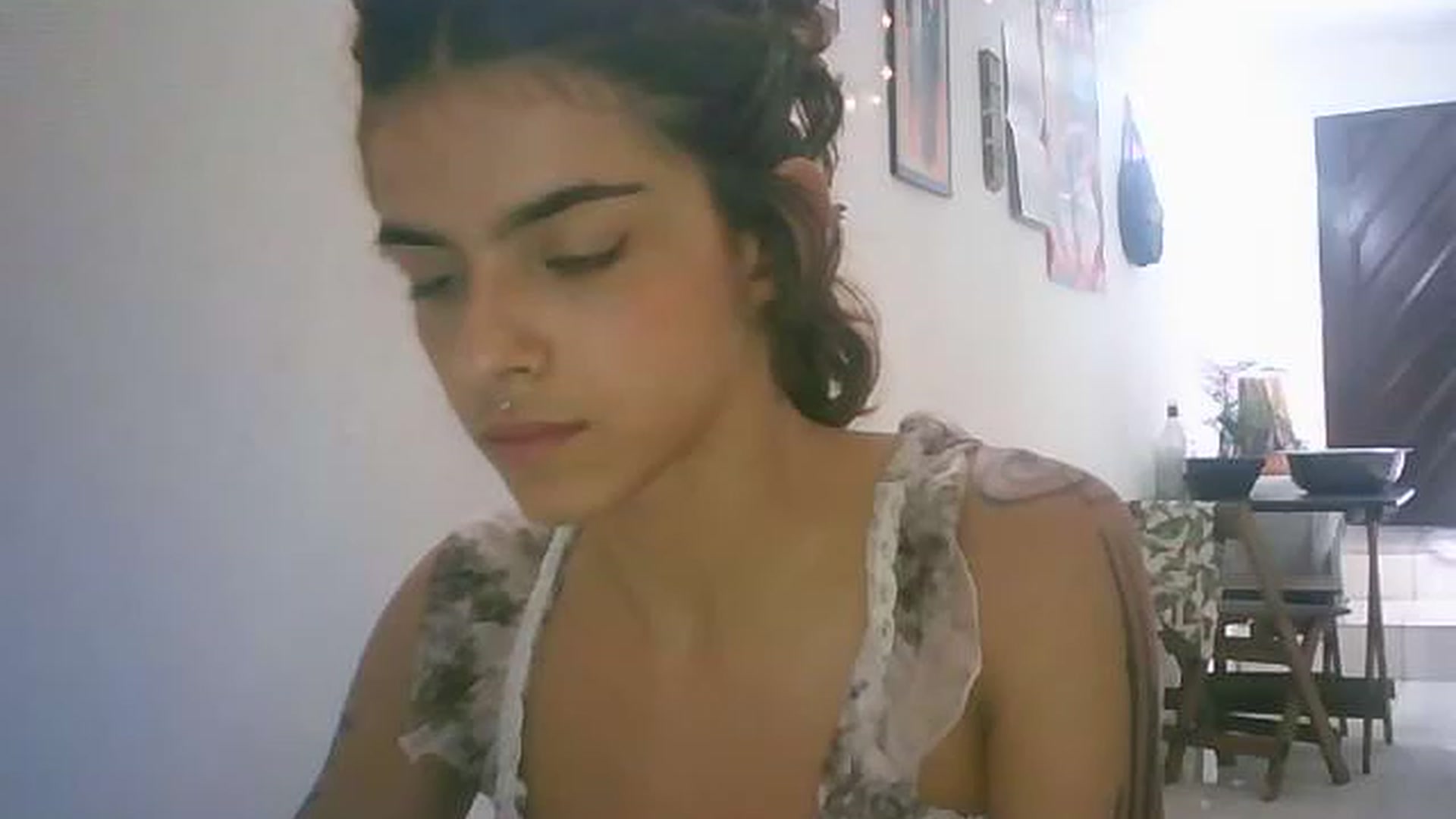 lauraflor video thumbnail