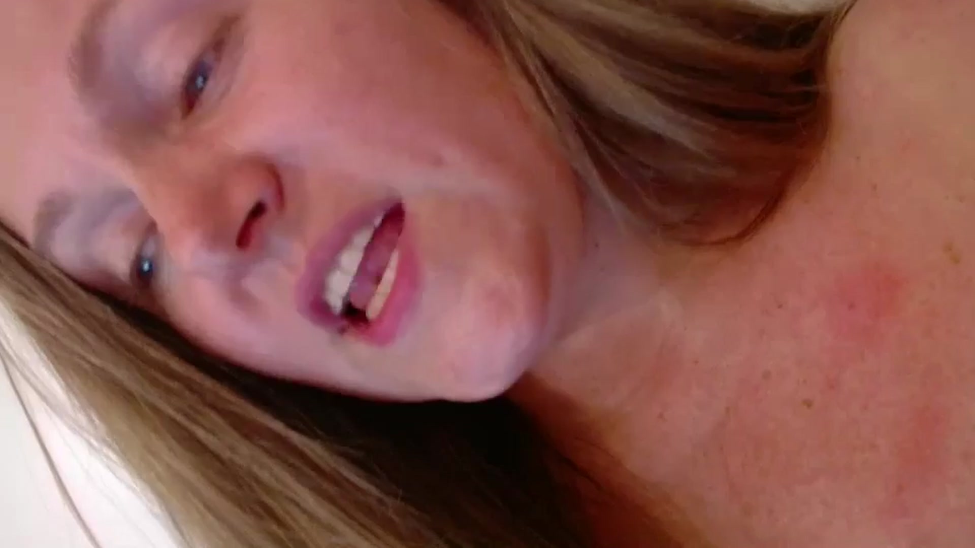 JustLily video thumbnail