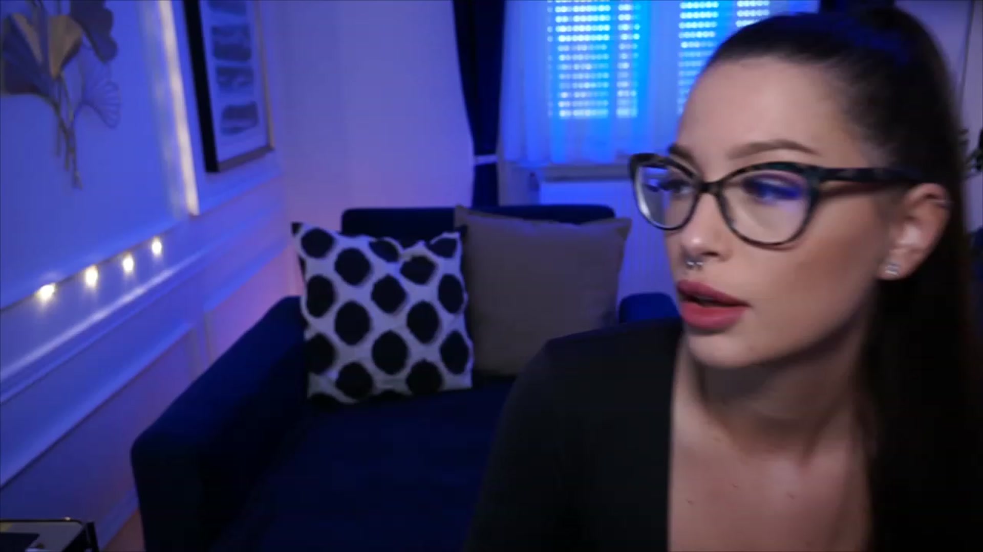 blueexstacey video thumbnail