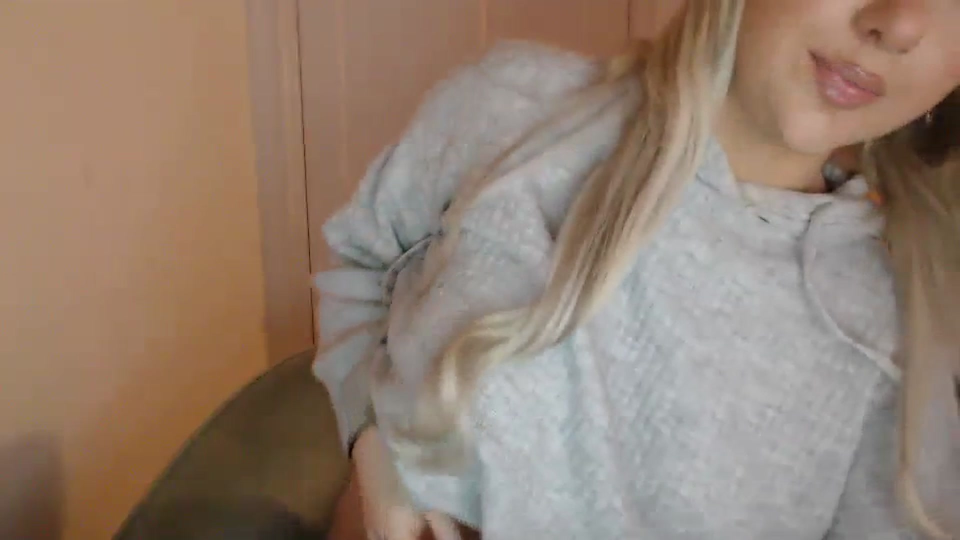 PetiteAvax video thumbnail