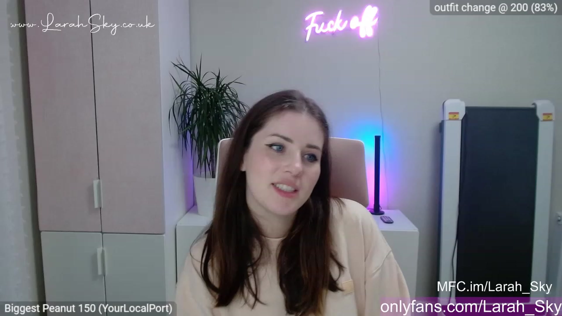 Larah_Sky video thumbnail
