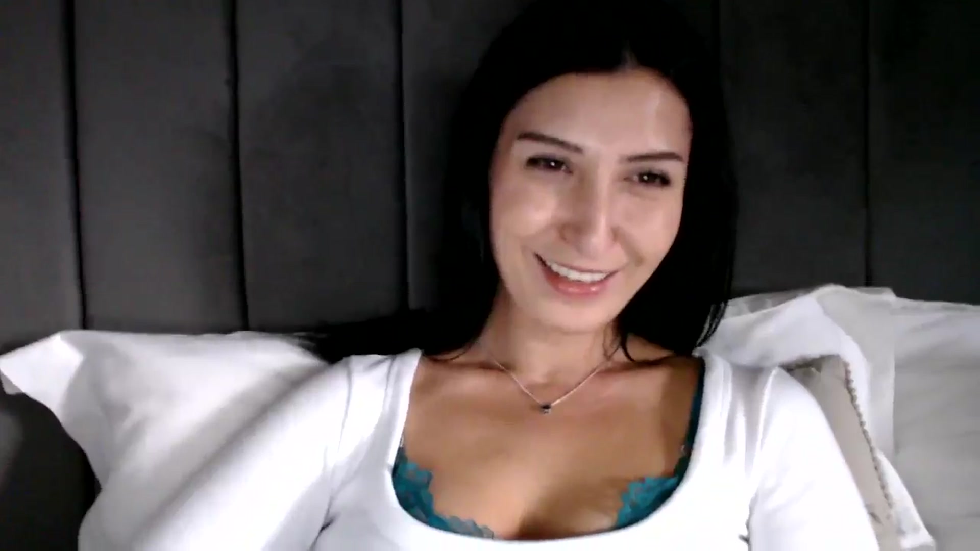 Yara_77 video thumbnail