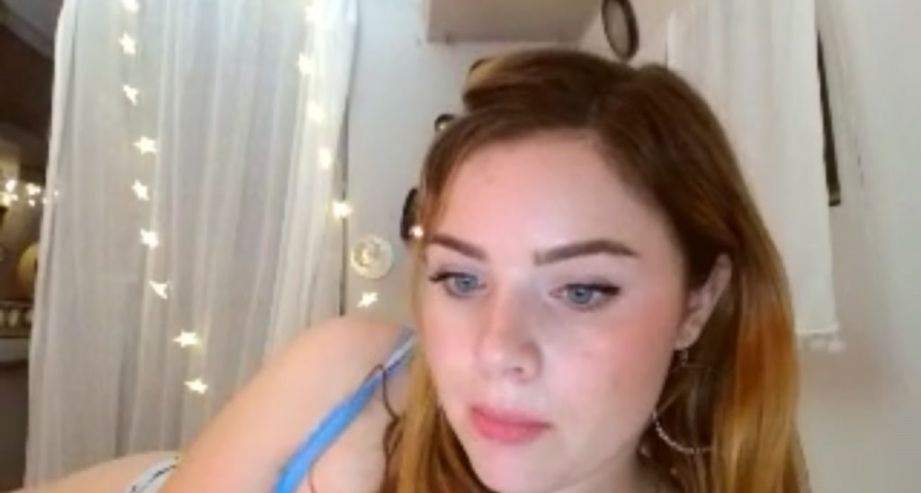 HollieCakes video thumbnail
