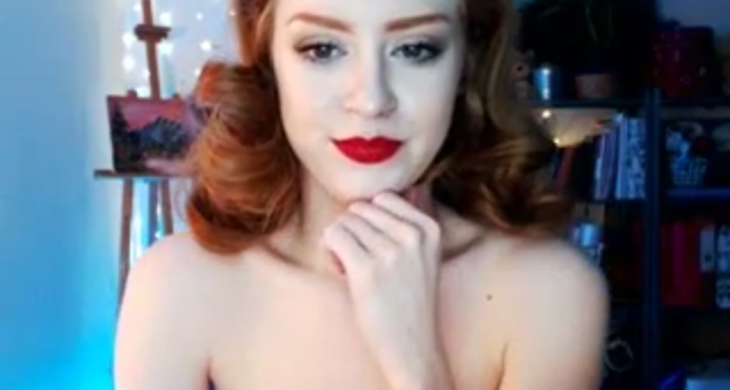 LunaRoux video thumbnail