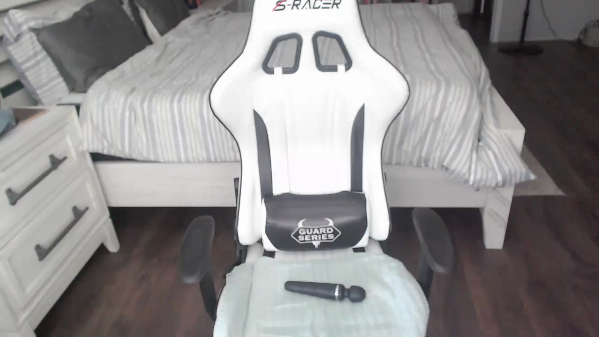 ZenZoey video thumbnail