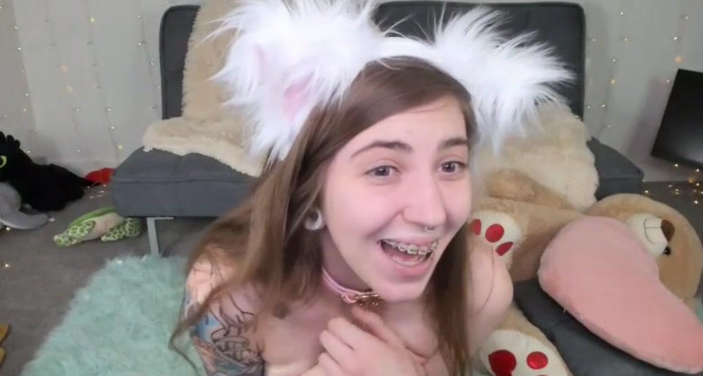 TheSharkQueen video thumbnail