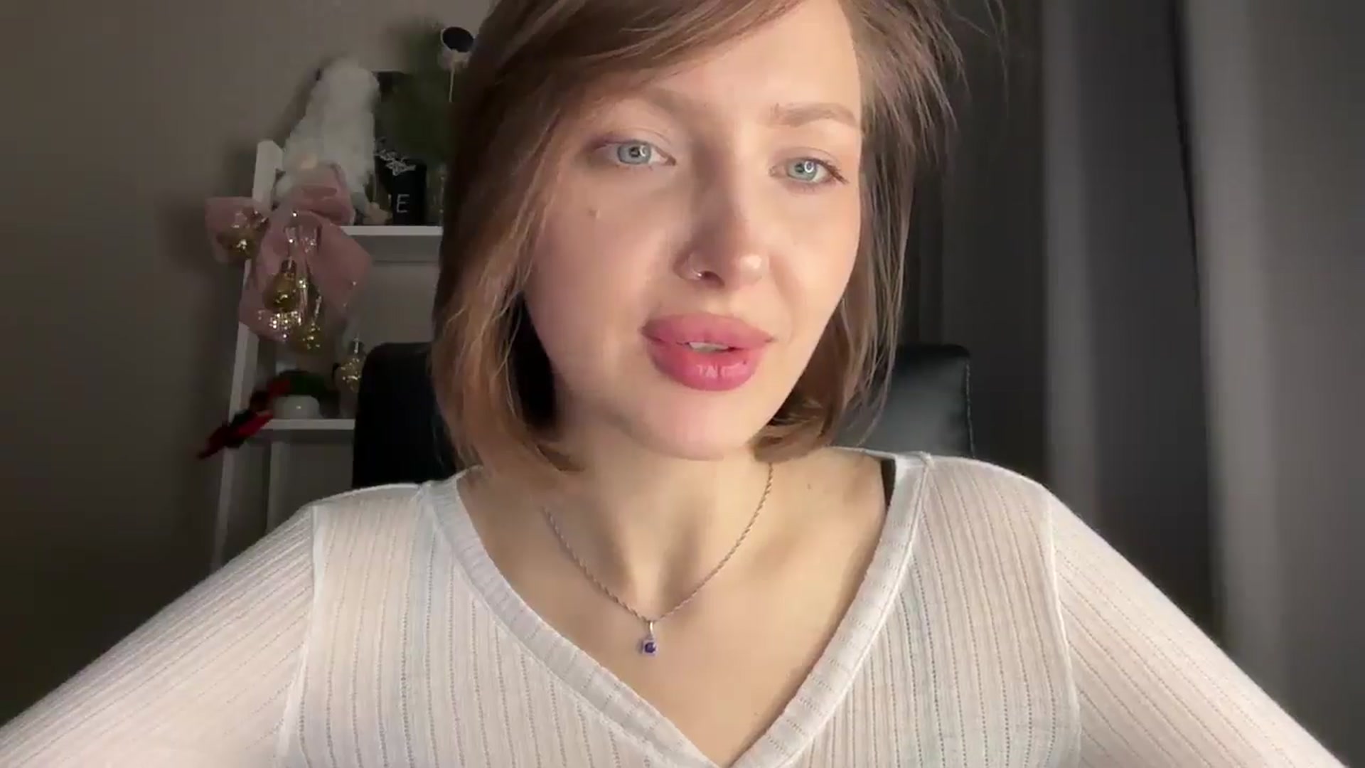 Di_Pearl video thumbnail