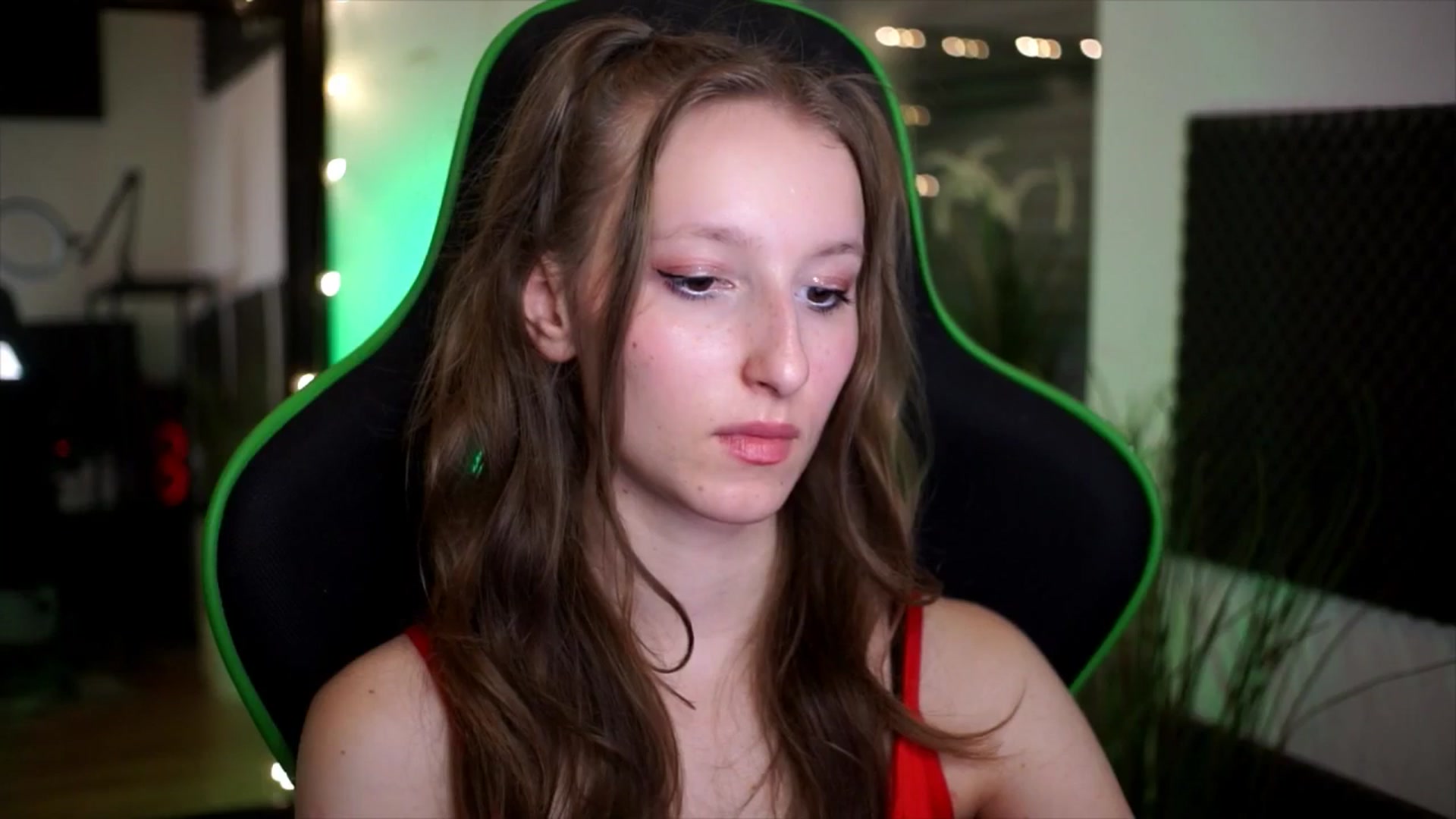 Kira9 video thumbnail