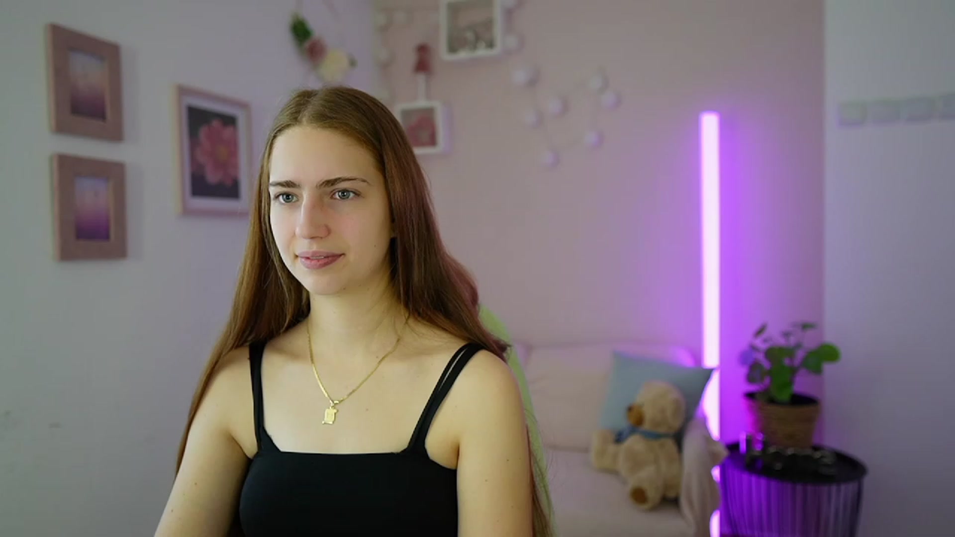 Naomi_Woods18 video thumbnail