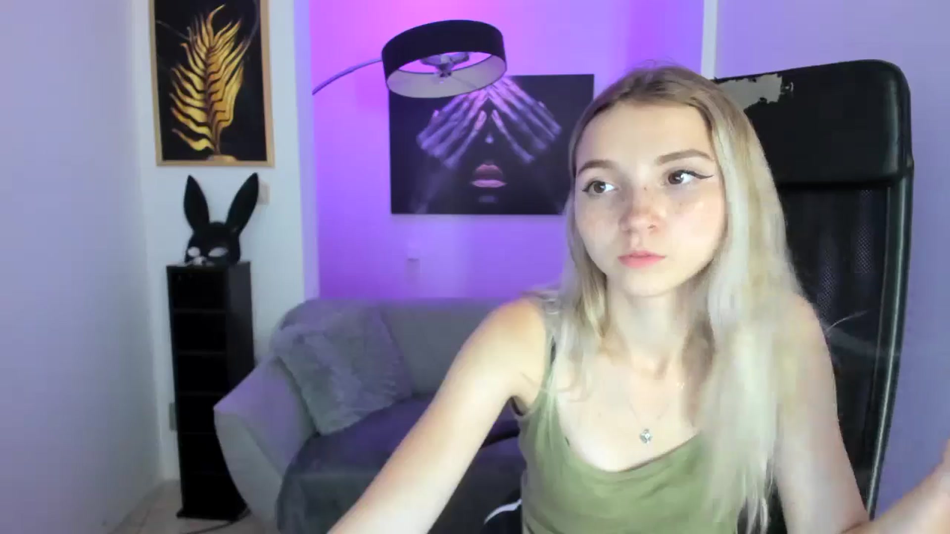 Daisyy video thumbnail
