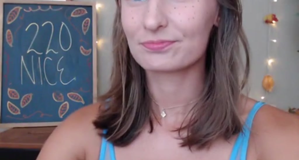 ella_xo video thumbnail