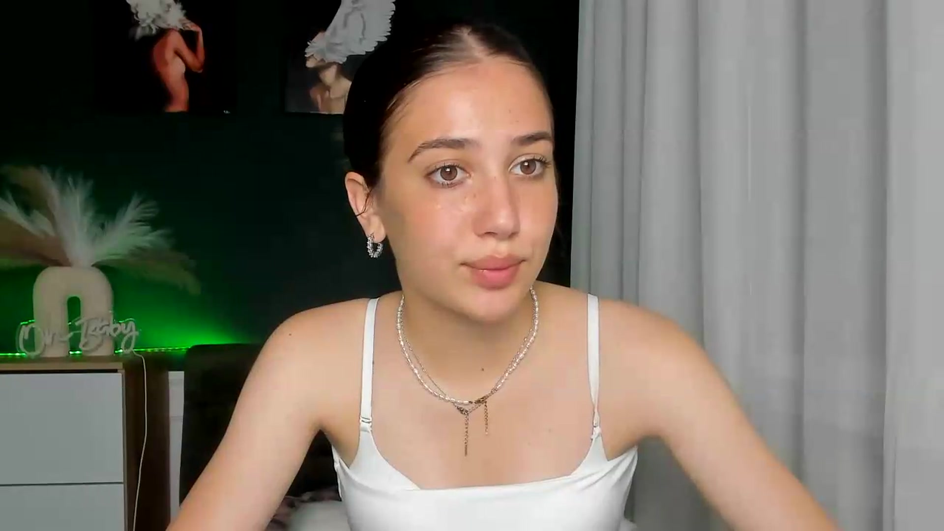 AlexaPirs video thumbnail