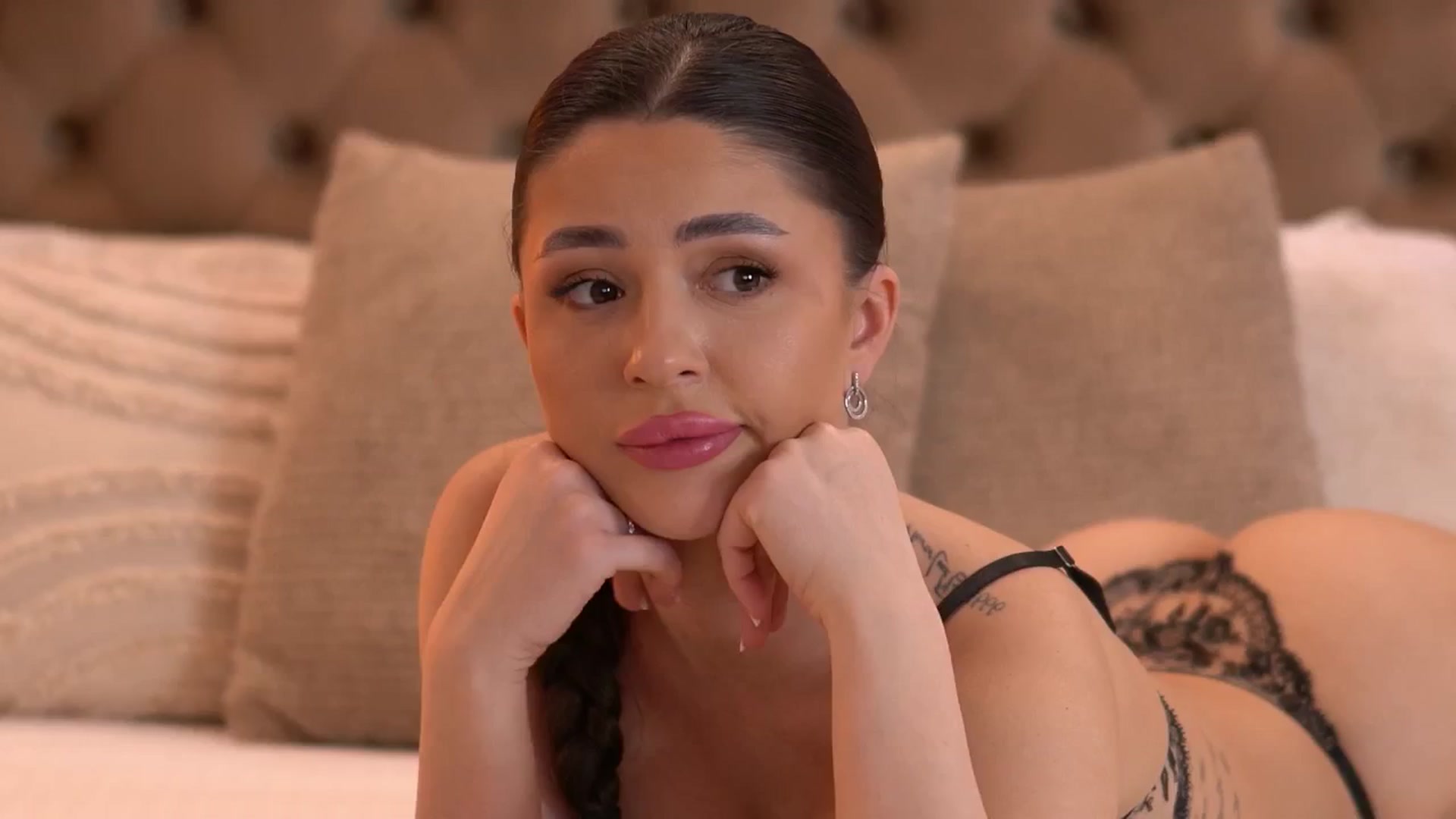 AshleyBae video thumbnail