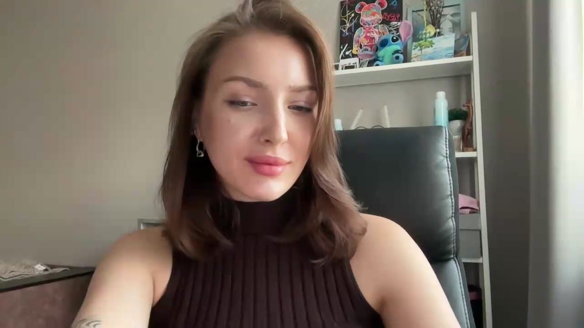 Di_Pearl video thumbnail