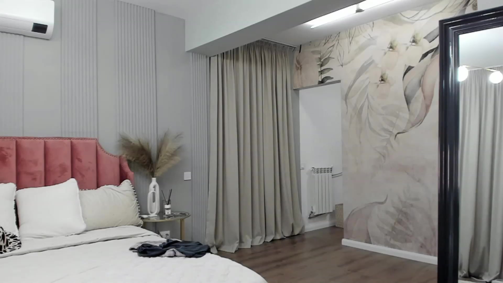 Nelliecutest myfreecams